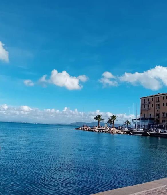 Sweet Liana Un Tuffo Nel Cuore Del Paese Porto Santo Stefano  Exterior photo